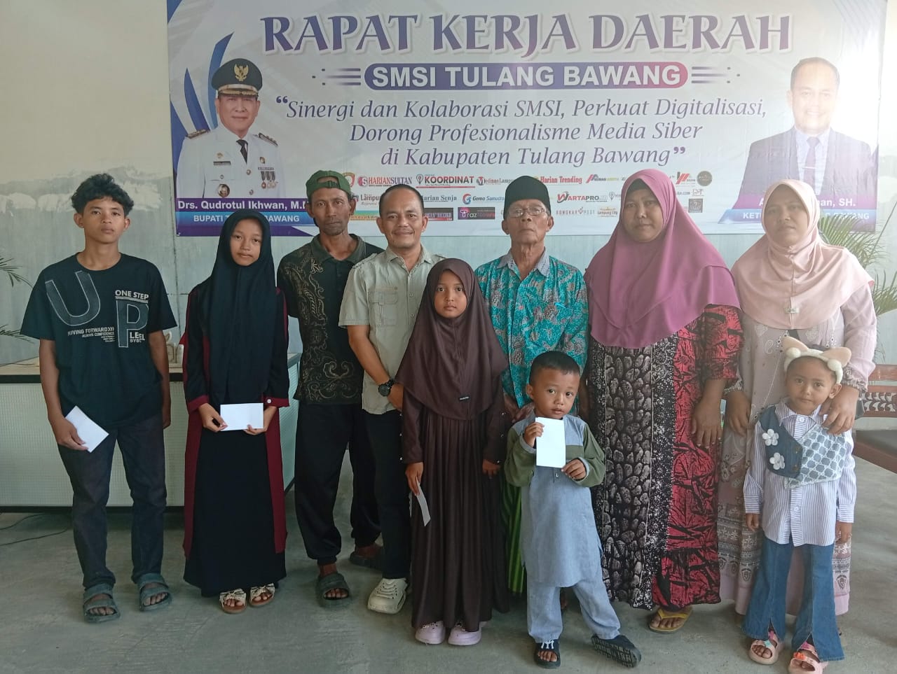 SMSI Tulang Bawang Rutin Berbagi , Santuni Anak Yatim do Sekretariat